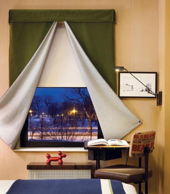 Queen Room Lake View